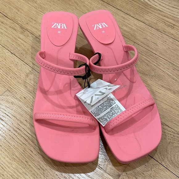 Zara Shoes - Zara cleated strappy sandals